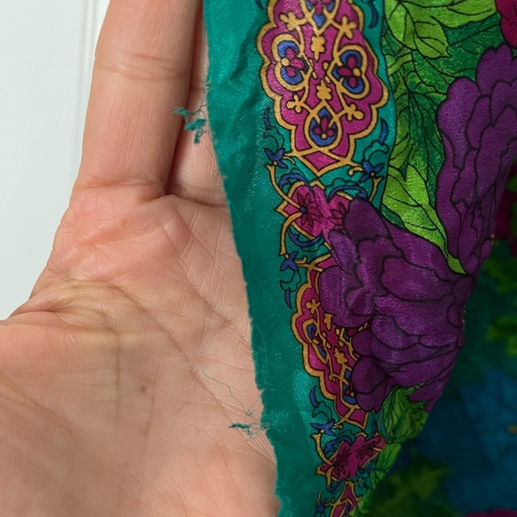 VTG Liz Claiborne Floral Silk Scarf - Picture 6 of 10